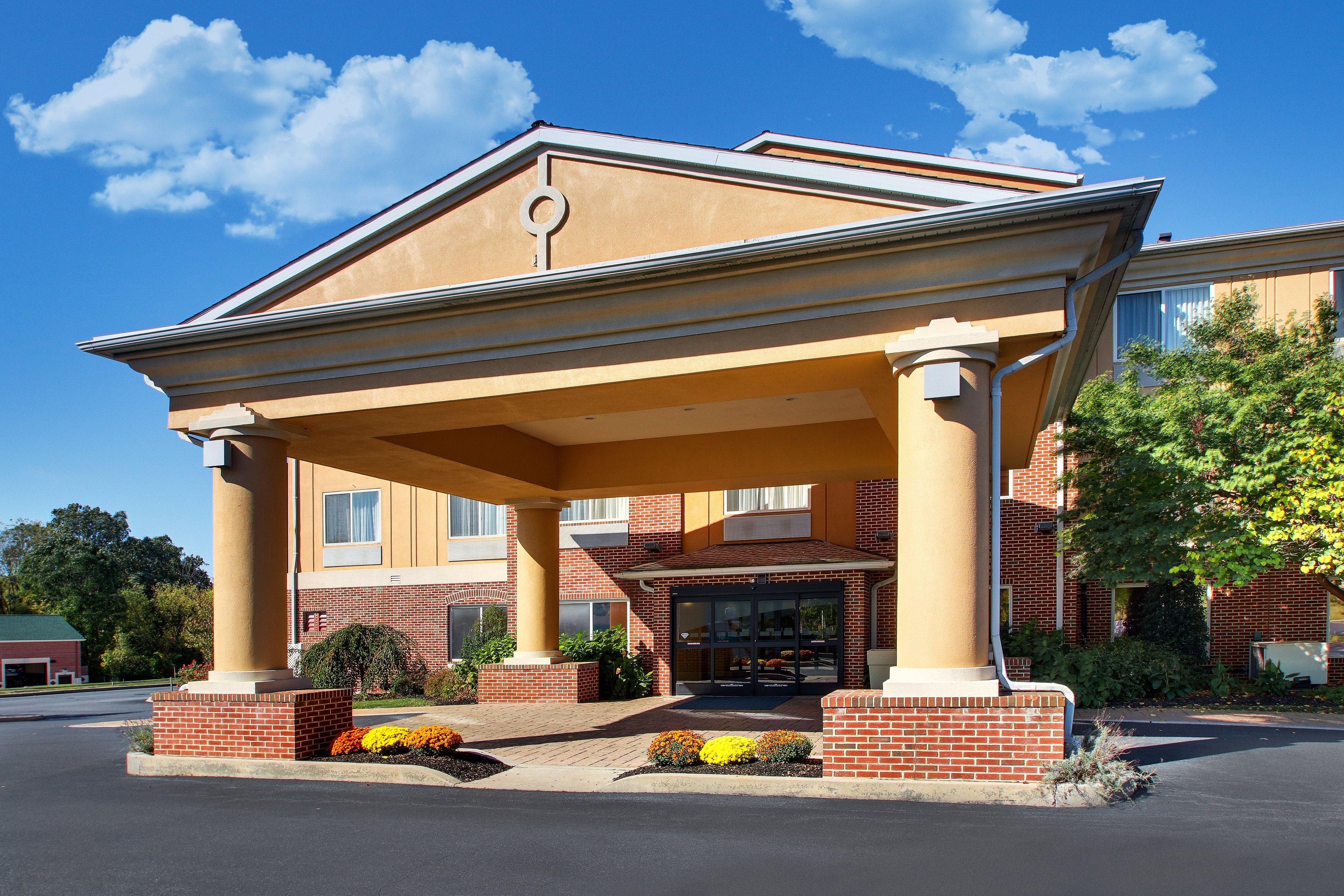Holiday Inn Express Hotel & Suites Lancaster-Lititz By Ihg מראה חיצוני תמונה
